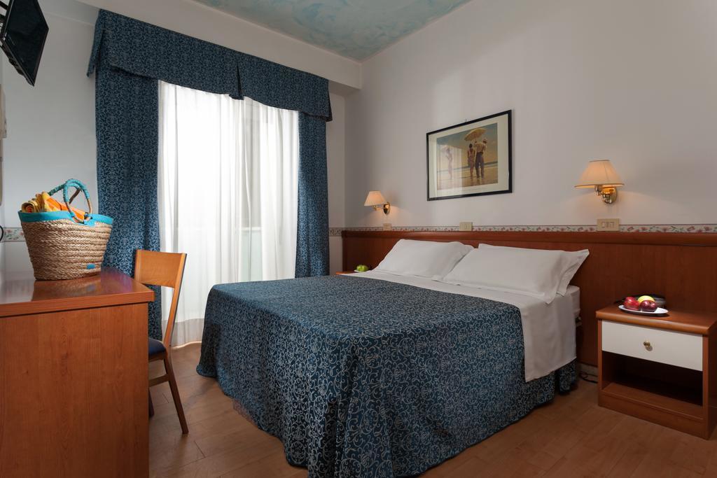 Hotel Mon Pays Riccione Exteriör bild